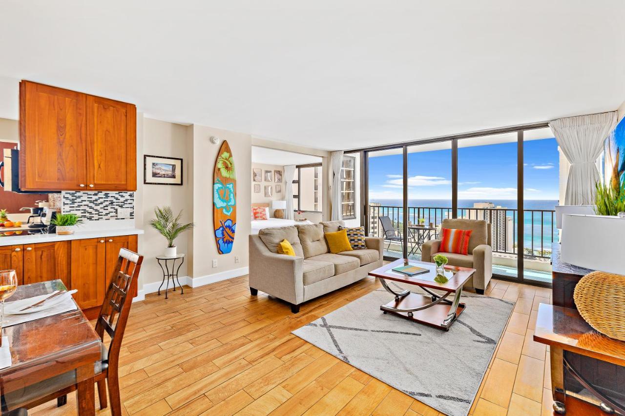 הונולולו Waikiki Banyan 1Br With Great Ocean Views, Steps To Beach & Parking! מראה חיצוני תמונה
