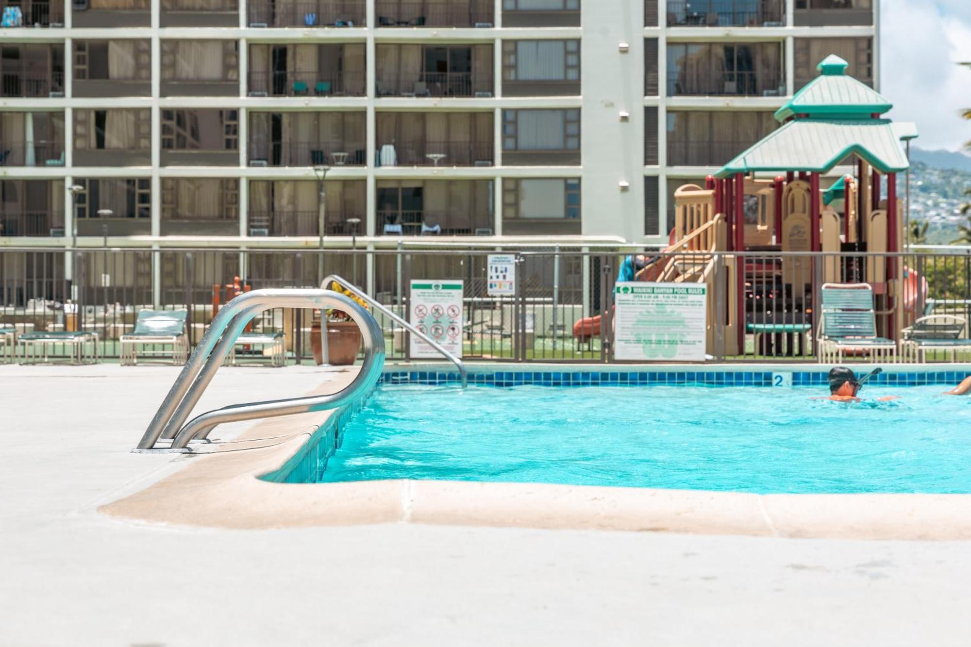 הונולולו Waikiki Banyan 1Br With Great Ocean Views, Steps To Beach & Parking! מראה חיצוני תמונה