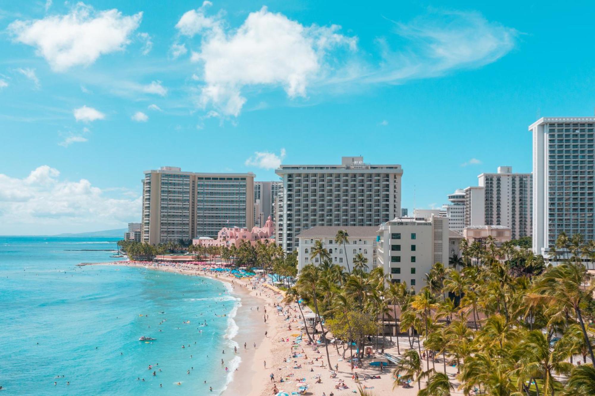 הונולולו Waikiki Banyan 1Br With Great Ocean Views, Steps To Beach & Parking! מראה חיצוני תמונה