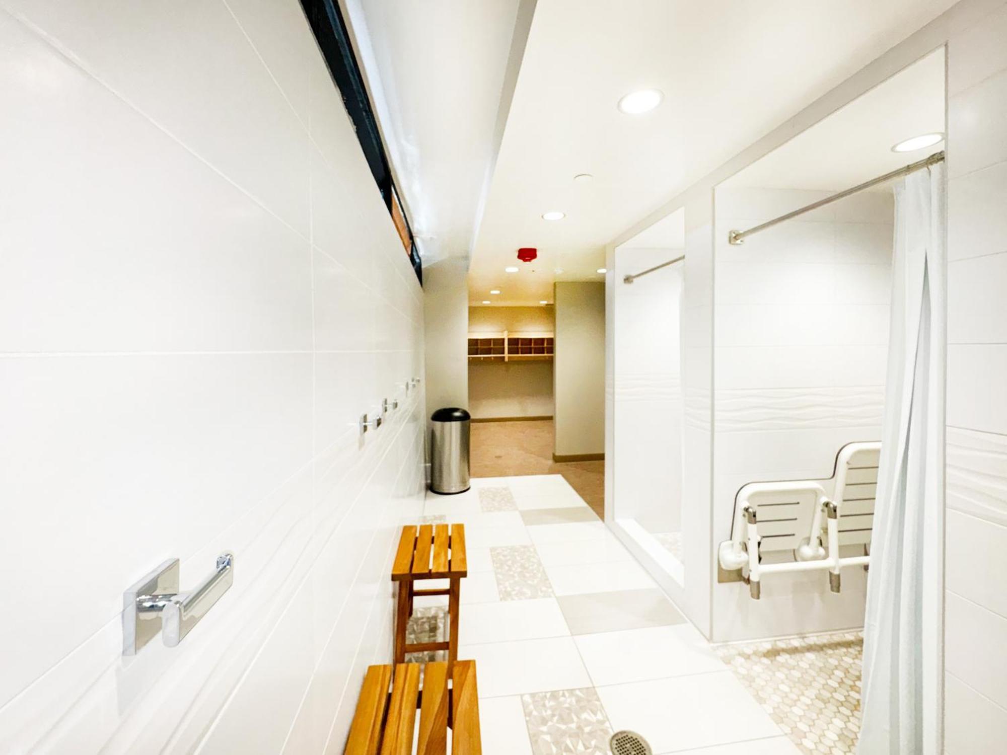 הונולולו Waikiki Banyan 1Br With Great Ocean Views, Steps To Beach & Parking! מראה חיצוני תמונה